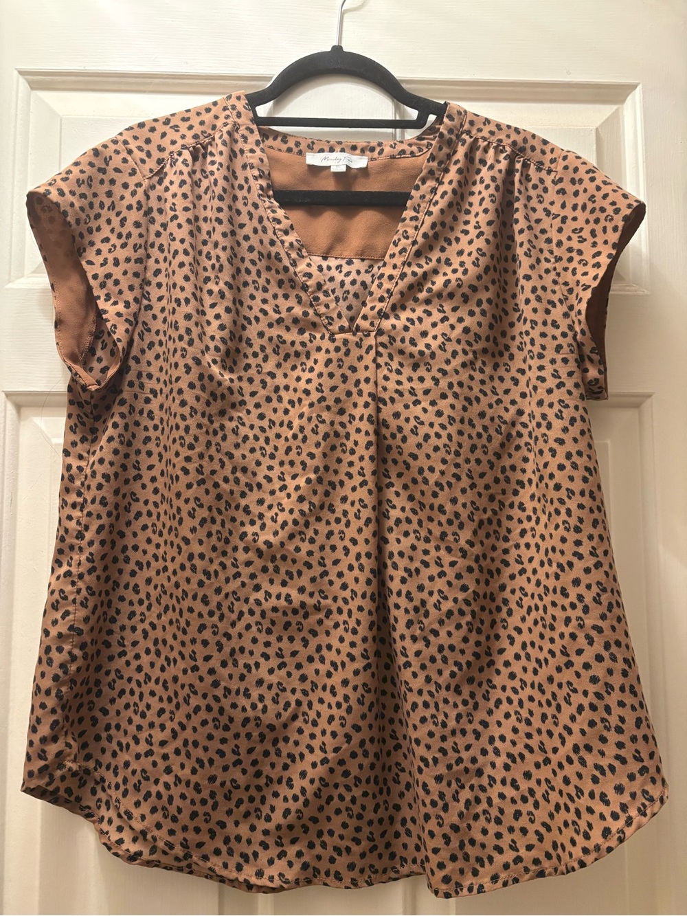 V-Neck Cap Sleeve Blouse in Tan Leopard Print